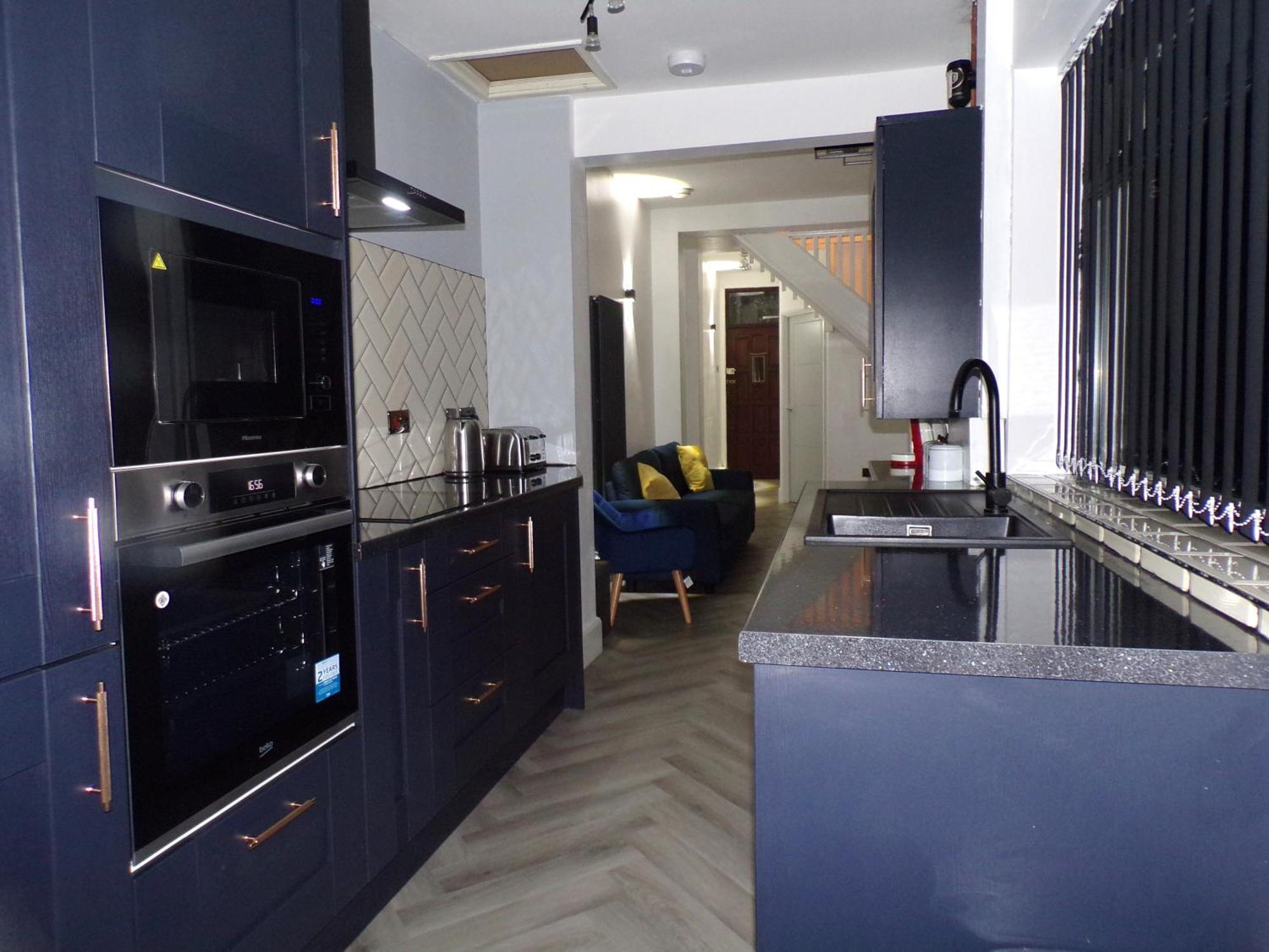 Hazelhurst House - 4 Bedrooms 2 Bathrooms Stoke-on-Trent Eksteriør billede